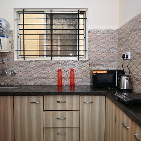 Staeg Heart Of City 2Bhk - 201 Indore Buitenkant foto