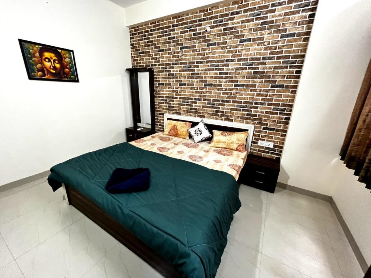 Staeg Heart Of City 2Bhk - 201 Indore Buitenkant foto