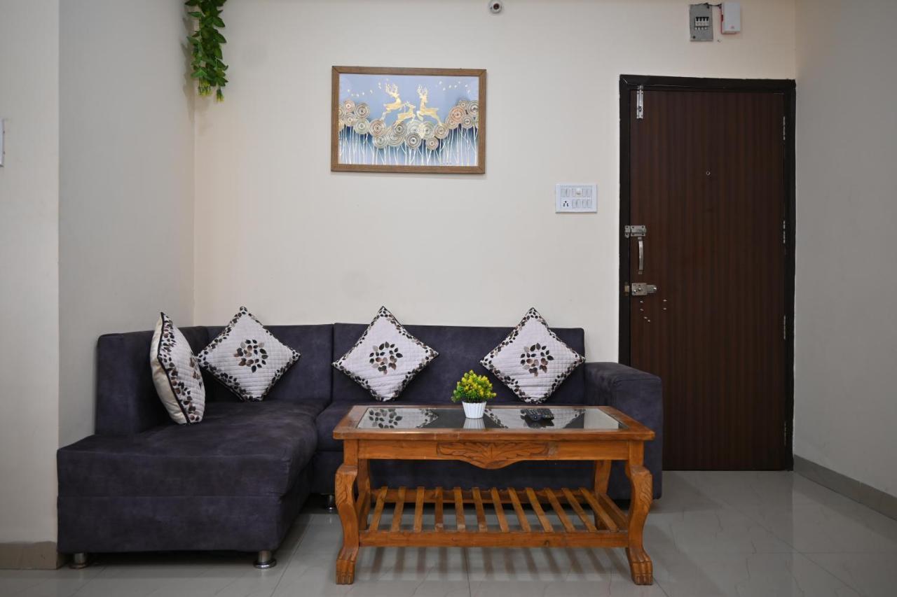 Staeg Heart Of City 2Bhk - 201 Indore Buitenkant foto